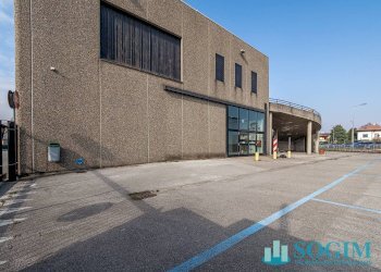 Foto 7 - Commercial Premises Via Marconi
 
39, Arosio - photo 7