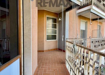 Balcone - Three-room apartment Via Degli Orti Romani
 
13, Cremona - photo 8