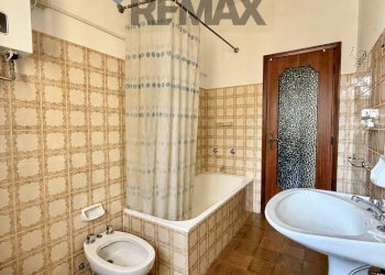 Bagno - Three-room apartment Via Degli Orti Romani
 
13, Cremona - photo 10