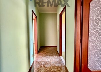 Hall / corridoio - Three-room apartment Via Degli Orti Romani
 
13, Cremona - photo 14