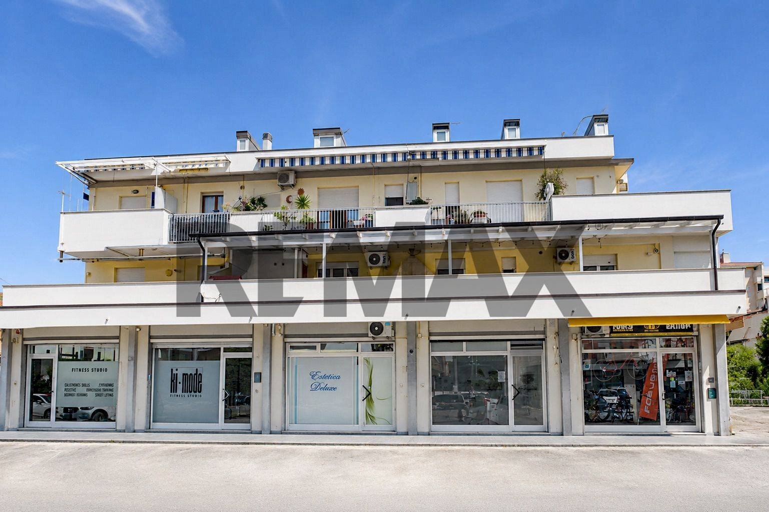 Edificio all\'aperto - Three-room apartment Via G. Verrotti
 
37, Montesilvano - photo 1