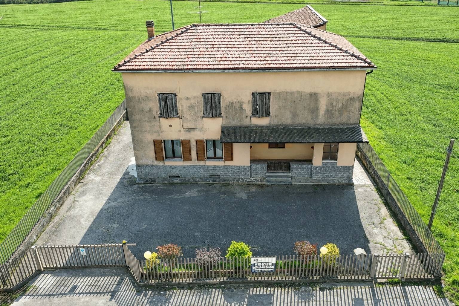 Foto 1 - Three-room apartment Via Don Pedrinelli
 
128, Carvico - photo 1