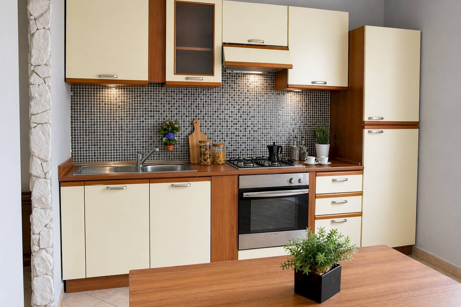 INTERNA - Three-room apartment via Carducci
 
3, Airuno - photo 3