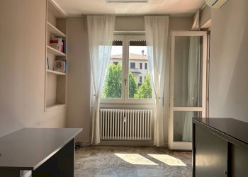 INTERNA - Office Piazza Don P Todeschini
 
35, Brembate - photo 2