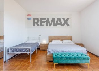 Camera / camera da letto - Attività Commerciale Via Favorita San Lorenzo
6, Piadena Drizzona - foto 6