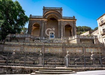 Foto 4 - Stable - Palace Via Roma
 
165 167 169, Caltagirone - photo 4