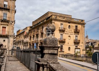 Foto 8 - Stable - Palace Via Roma
 
165 167 169, Caltagirone - photo 8