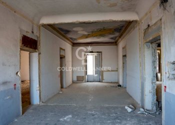 Foto 55 - Stable - Palace Via Roma
 
165 167 169, Caltagirone - photo 55