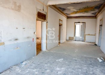 Foto 57 - Stable - Palace Via Roma
 
165 167 169, Caltagirone - photo 57