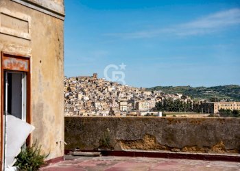Foto 92 - Stable - Palace Via Roma
 
165 167 169, Caltagirone - photo 92
