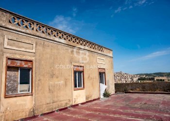 Foto 94 - Stable - Palace Via Roma
 
165 167 169, Caltagirone - photo 94