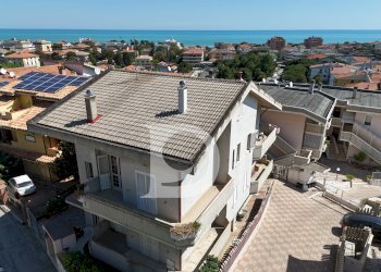 Foto 1 - Casa indipendente Strada Marziale -Contrada S. Stefano
 
22, Silvi - foto 1