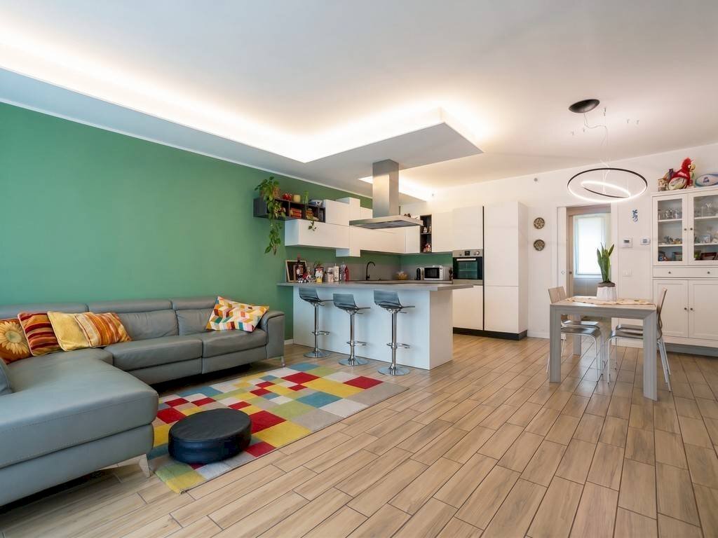 Salone - Three-room apartment via Alcide De Gasperi, Martinengo - photo 3