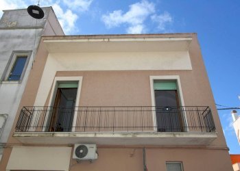 Facciata - Four-room apartment via Nizza, Parabita - photo 1