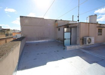 Terrazzo - Four-room apartment via Nizza, Parabita - photo 32