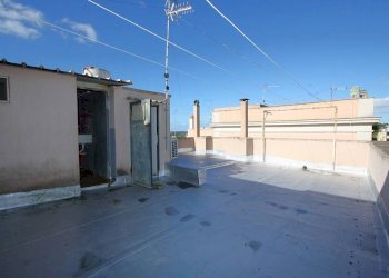 Terrazzo - Four-room apartment via Nizza, Parabita - photo 34