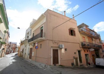 Zona - Four-room apartment via Nizza, Parabita - photo 38