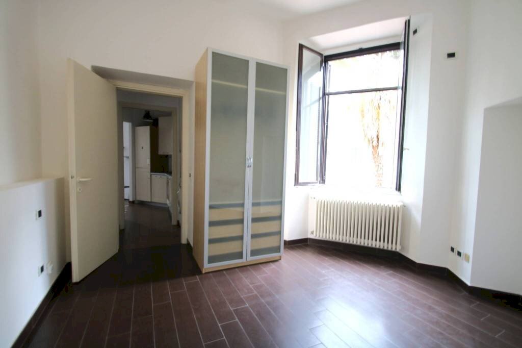 Camera da letto - Bilocale via Serviliano Lattuada, 17, Milano - foto 1