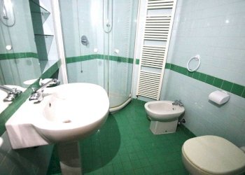 Bagno - Bilocale via Serviliano Lattuada, 17, Milano - foto 9