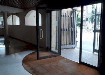 Interno palazzo - Box via Pietro Teulié, Milano - photo 4