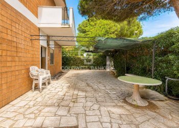 Foto 4 - Villa Viale dei Navigatori
 
44, Tarquinia - photo 4