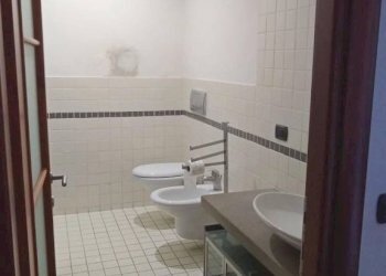 Bagno - Three-room apartment via Sebastiano Oderda, 10, Mondovì - photo 10