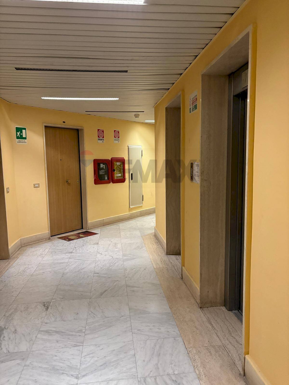 Hall / corridoio - Ufficio Napoli - foto 2