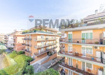 Edificio all\'aperto - Three-room apartment Viale Tito Labieno
122, Roma - photo 38