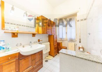 Bagno - Three-room apartment Viale Tito Labieno
122, Roma - photo 39