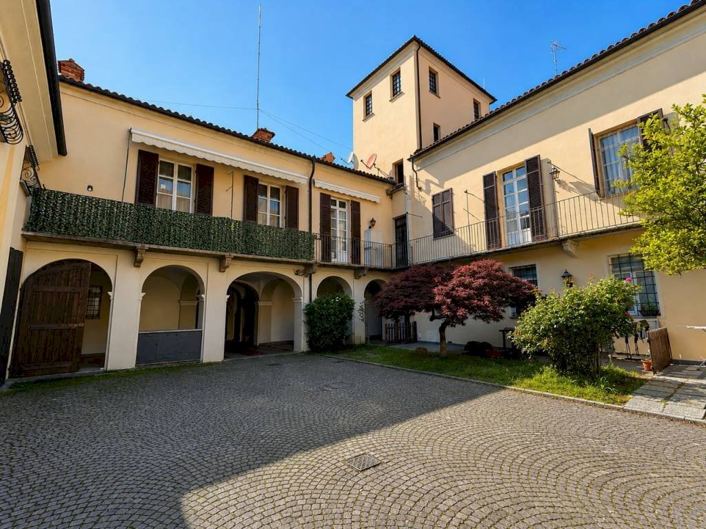 Cortile interno - Four-room apartment via Milanesio di Coassolo, 11, Carmagnola - photo 1