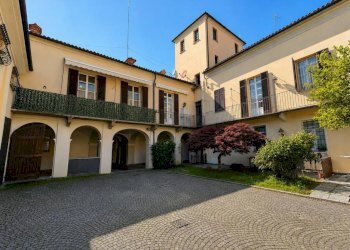 Cortile interno - Four-room apartment via Milanesio di Coassolo, 11, Carmagnola - photo 1