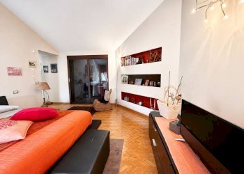 Salone - Four-room apartment via Milanesio di Coassolo, 11, Carmagnola - photo 9