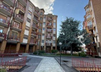 Cortile interno - Four-room apartment via Giordano Bruno, 12, Moncalieri - photo 6