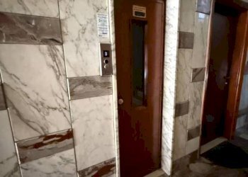 Ascensori - Bilocale via Giovanni Poggio, 12, Torino (zona Rebaudengo) - foto 4