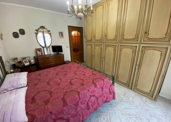 Camera da letto - Trilocale via Cogne, 37, Torino (zona Rebaudengo) - foto 24