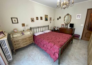 Camera da letto - Trilocale via Cogne, 37, Torino (zona Rebaudengo) - foto 25