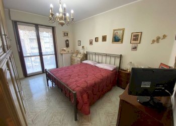 Camera da letto - Trilocale via Cogne, 37, Torino (zona Rebaudengo) - foto 26