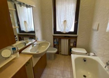 Bagno - Trilocale via Cogne, 37, Torino (zona Rebaudengo) - foto 30