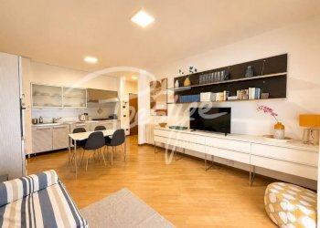 Salone - Bilocale viale San Bartolomeo, La Spezia - foto 1