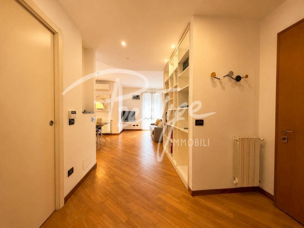 Corridoio - Appartamento viale San Bartolomeo, La Spezia - foto 3
