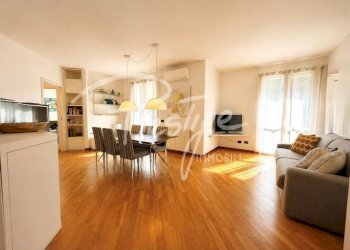 Salone - Appartamento viale San Bartolomeo, La Spezia - foto 1