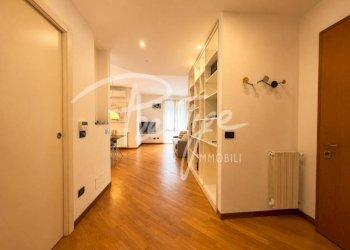 Corridoio - Four-room apartment viale San Bartolomeo, 833, La Spezia - photo 3