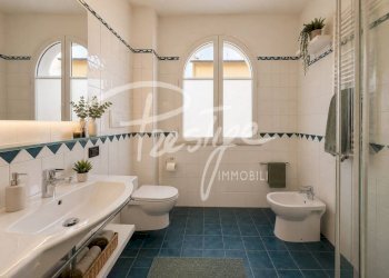 Bagno - Appartamento viale San Bartolomeo, La Spezia - foto 7