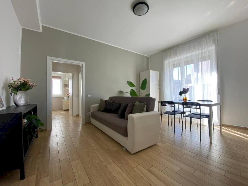 Salone - Two-room apartment via Domenico Millelire, 16, Milano - photo 3