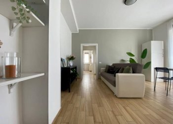Salone - Two-room apartment via Domenico Millelire, 16, Milano - photo 2