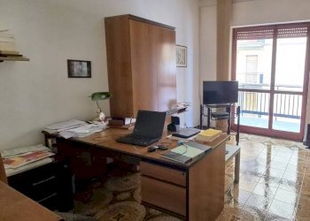 Studio - Apartment via Renato Dario Lupo, Taranto - photo 3