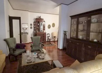 Salone - Apartment via Renato Dario Lupo, Taranto - photo 7