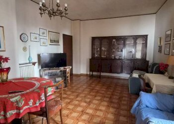 Soggiorno - Apartment via Renato Dario Lupo, Taranto - photo 11
