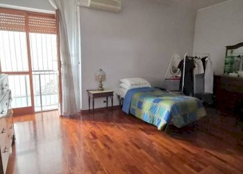 Camera da letto - Apartment via Renato Dario Lupo, Taranto - photo 19