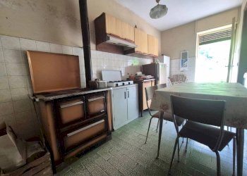 Cucina - Rustico Frazione Tanara, Rittana - foto 11